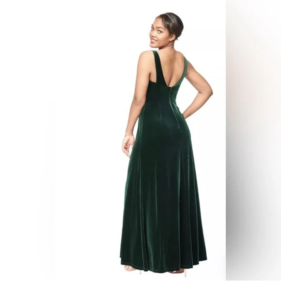 Elegant Green Velvet Evening Gown Evergreen Stretch V-Neck A-Line Dress - Picture 2 of 2